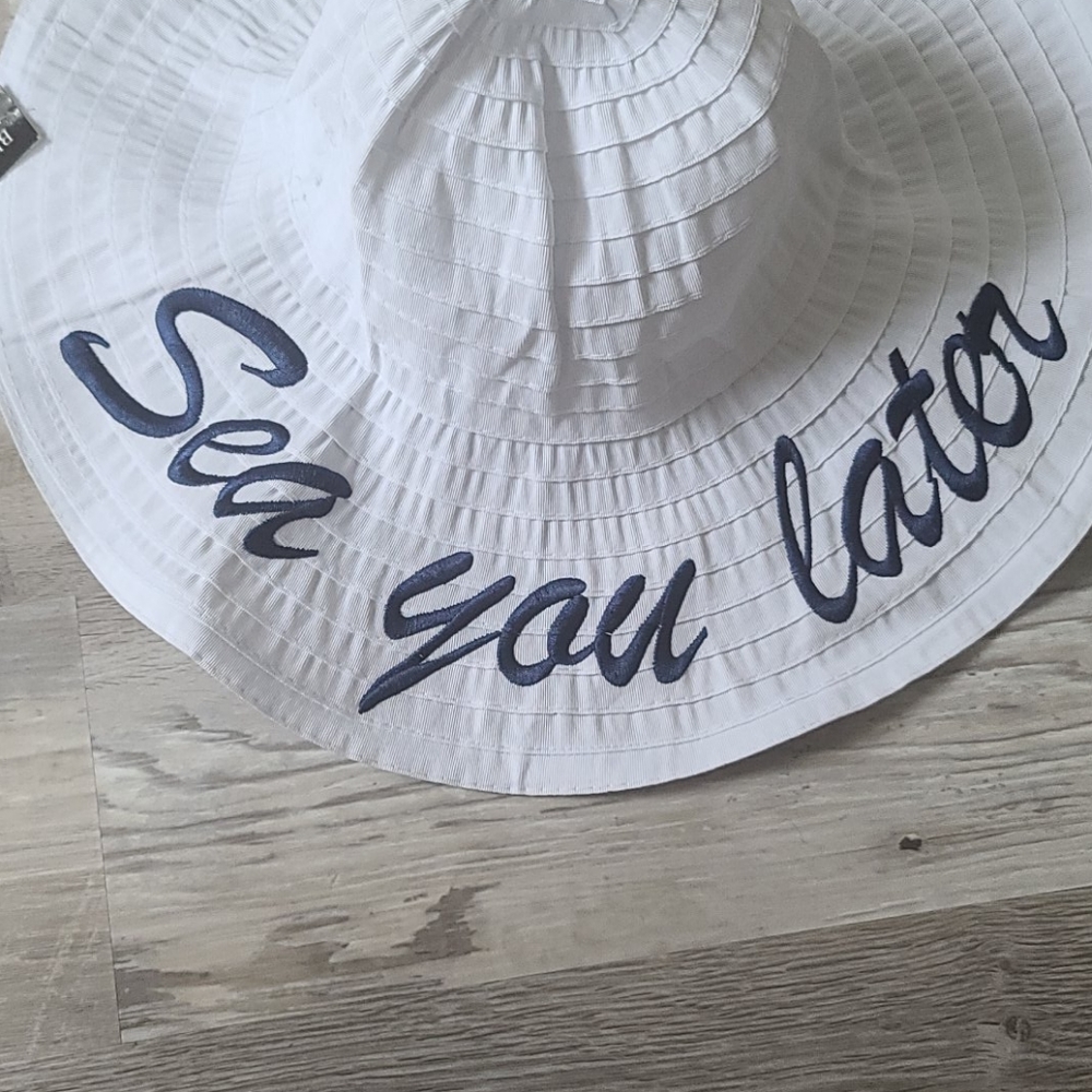 Sun hat - Picture 3 of 3